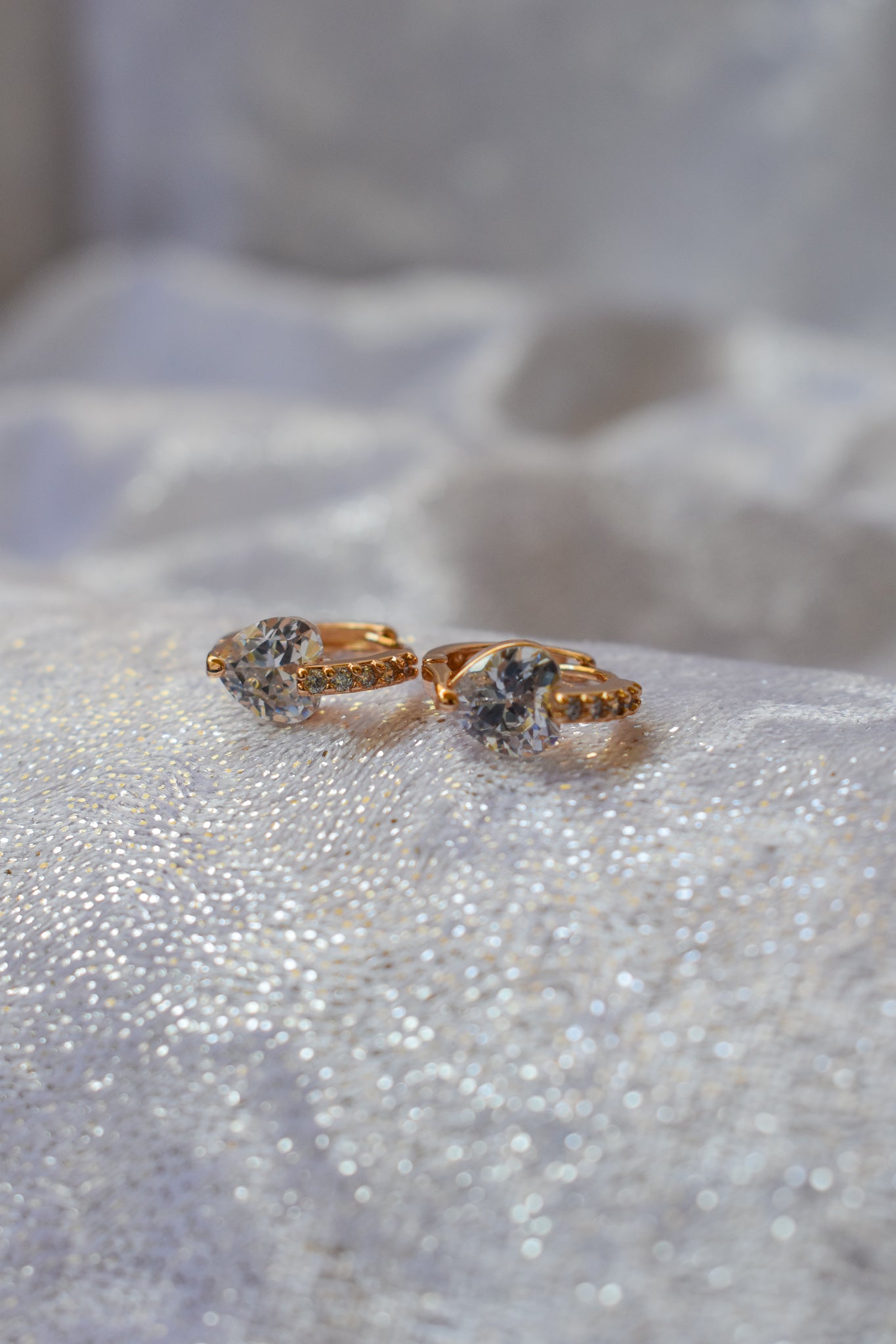 Rhinestone decor minimalism hoop earrings