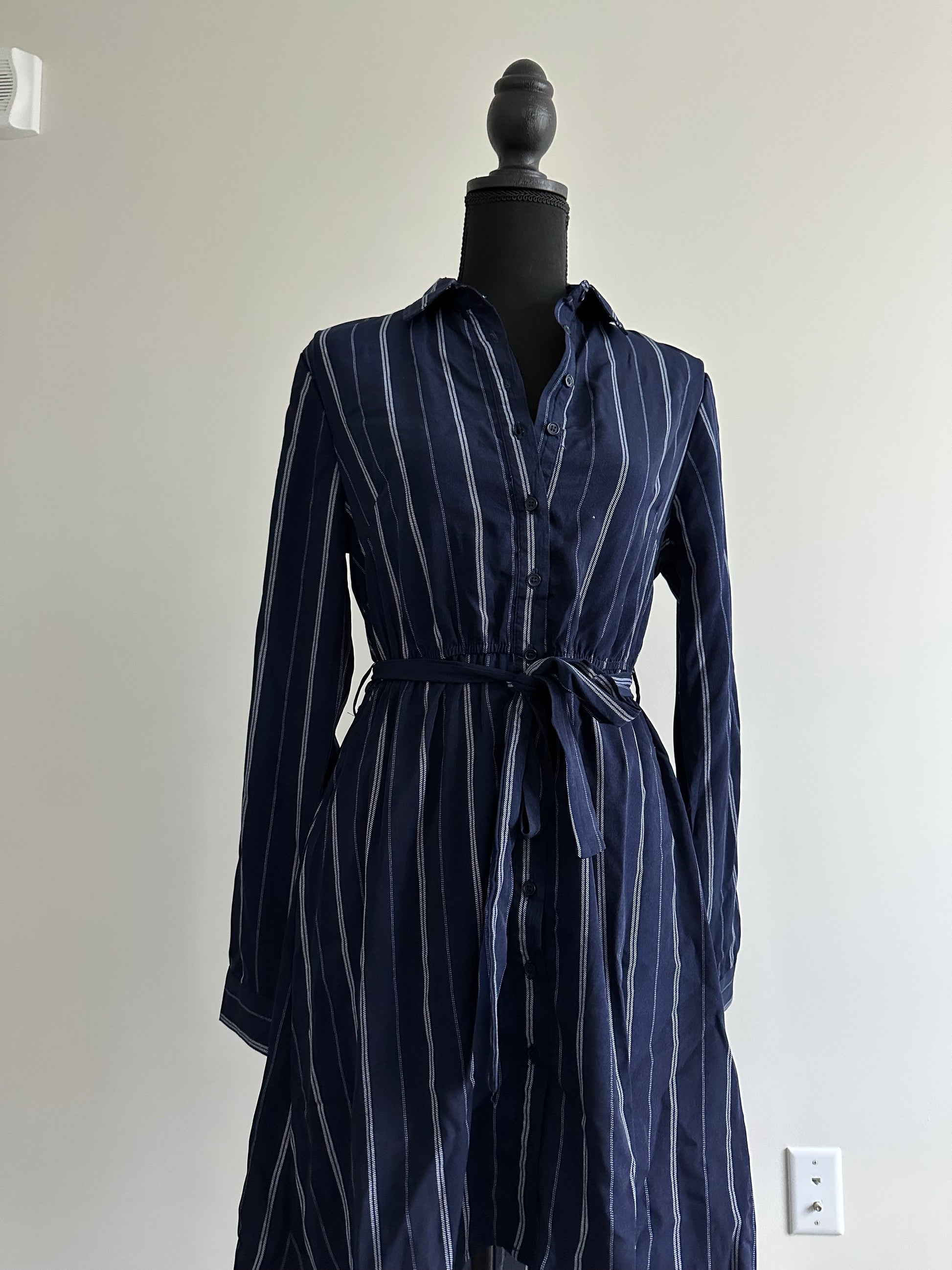 Navy blue/white striped dress