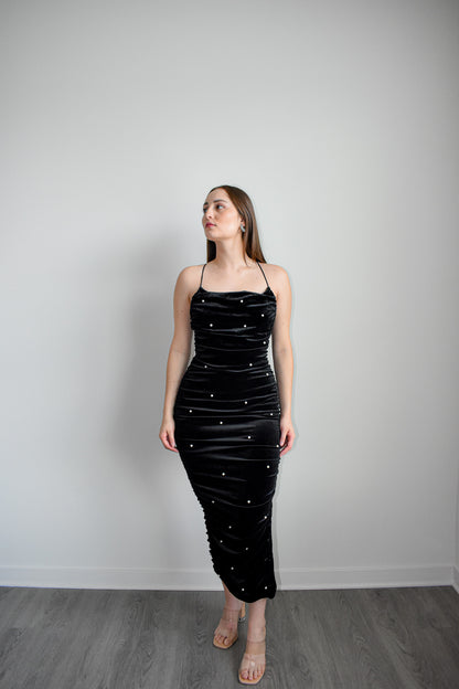Pearl Essence Velvet Midi Dress / blue crystal boutique 