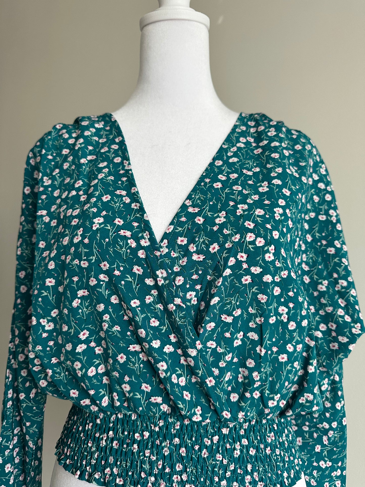L.A Flowers Blouse / green blouse 