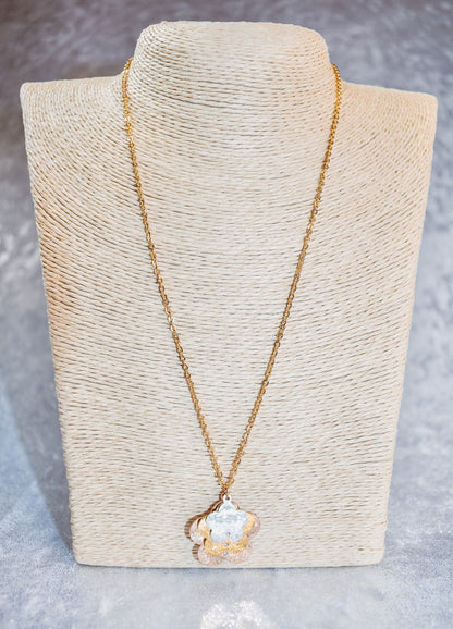 Lake Flower Necklace Set
