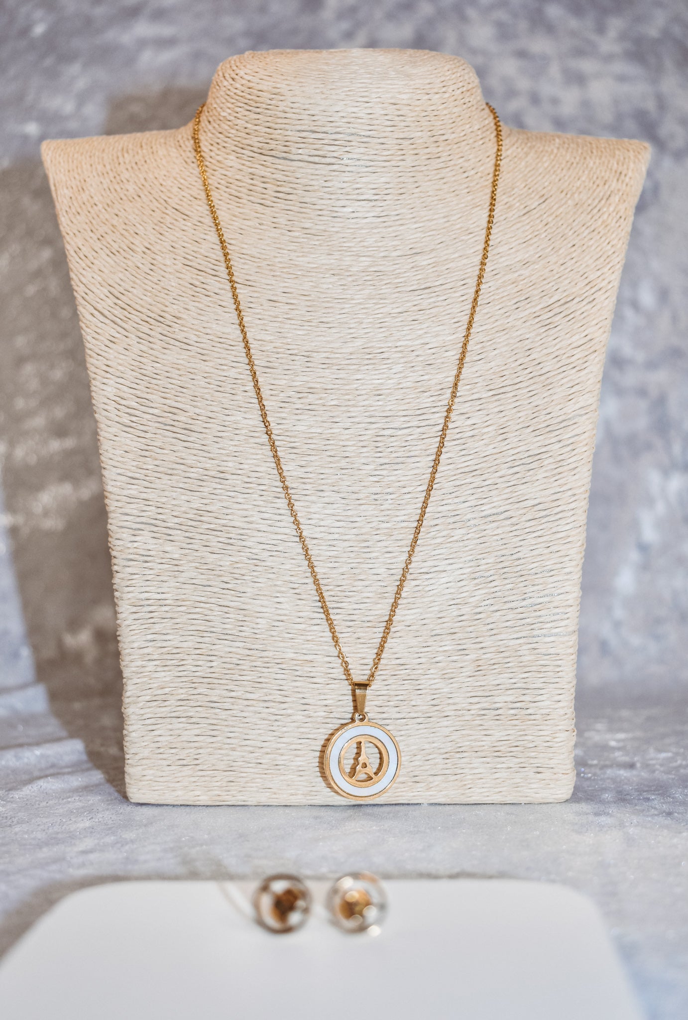 Eiffel tower necklace set