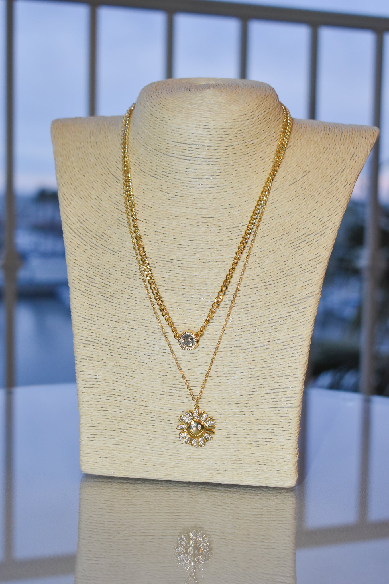 Happy necklace set